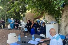 عدالة يعقد سلسلة اجتماعات توعوية لعاملات وعمال الزراعة