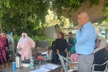 عدالة يعقد سلسلة اجتماعات توعوية لعاملات وعمال الزراعة