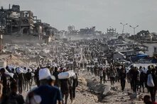 Humanitarian aid at the Zikim border crossing in Gaza